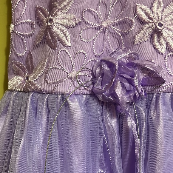 ROY FASHION Lilac Formal Toddler Dress - Size 3T - Picture 4 of 11